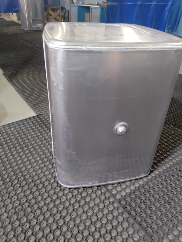 Алюминиевый топливный бак 400л. (№ 801605)